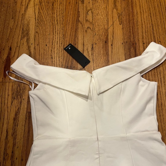 Lulu’s Classic Glam Off-the-Shoulder Bodycon Dress Size M - Picture 9 of 12